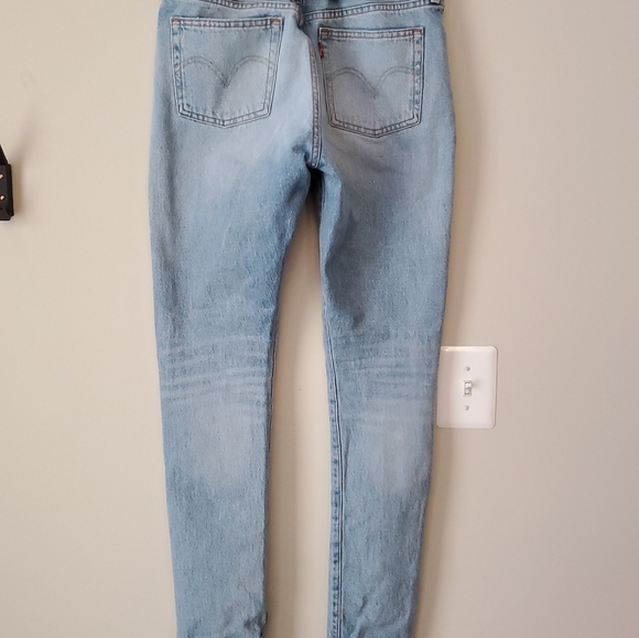 Classic Levi 501 Jeans - Picture 1 of 8